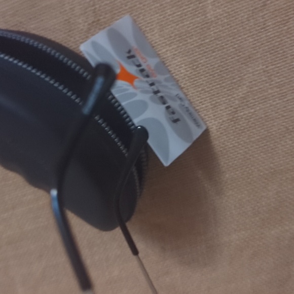 FASTRACK EYEGEAR AVIATORS - Picture 6 of 9